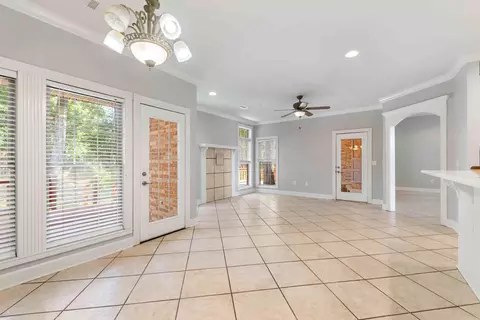 Living - 6706 Worth Ave, Benton, AR 72019 photo 3 of 5