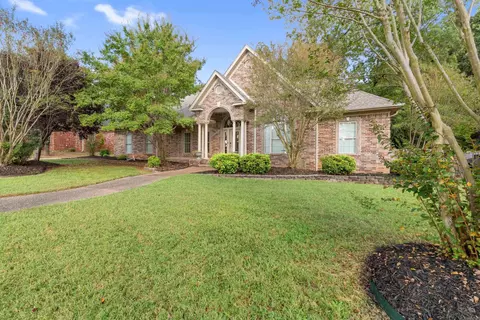 Exterior - 6706 Worth Ave, Benton, AR 72019 photo 2 of 9