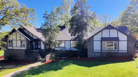 601 Rock Creek Rd, Hot Springs, AR 71913