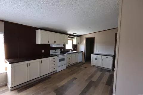 Kitchen - 200 Reames Rd, Romance, AR 72136 photo 1 of 1