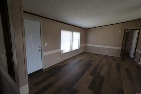 Living - 200 Reames Rd, Romance, AR 72136 photo 4 of 5