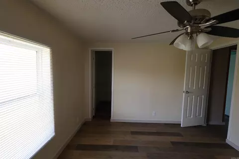 Bedroom - 200 Reames Rd, Romance, AR 72136 photo 5 of 5