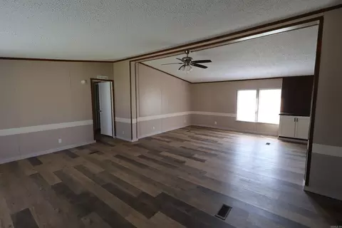 Living - 200 Reames Rd, Romance, AR 72136 photo 3 of 5
