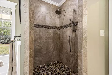 Bath - 242 Geneva Church Rd, De Queen, AR 71832 photo 3 of 6