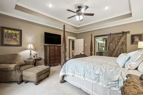 Bedroom - 242 Geneva Church Rd, De Queen, AR 71832 photo 2 of 5