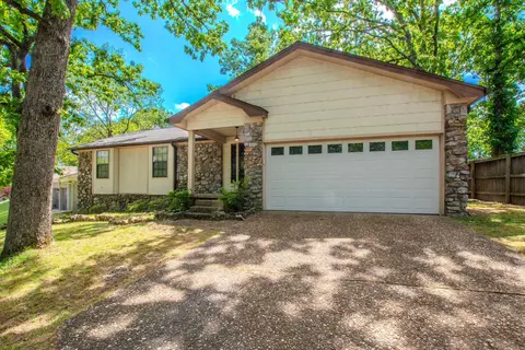 6605 Rustic Ln, North Little Rock, AR 72118
