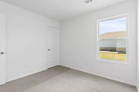 Bedroom - 102 Powder River Dr, Beebe, AR 72012 photo 4 of 5