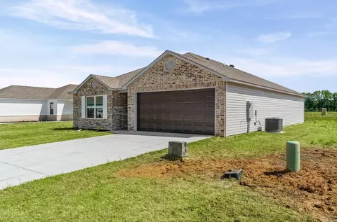 Exterior - 102 Powder River Dr, Beebe, AR 72012 photo 3 of 4
