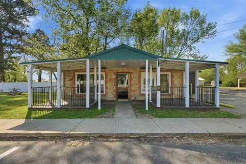 900 Main St, Pangburn, AR 72121