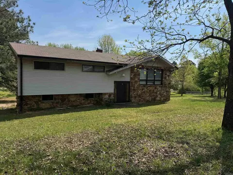 4000 Renee Dr, Jonesboro, AR 72404