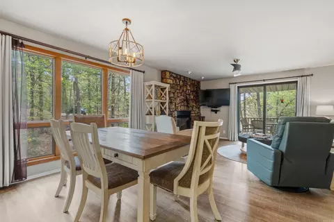 Dining - 36 S S Cres #A, Mount Ida, AR 71957 photo 1 of 2