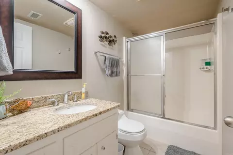 Bath - 36 S S Cres #A, Mount Ida, AR 71957 photo 2 of 2
