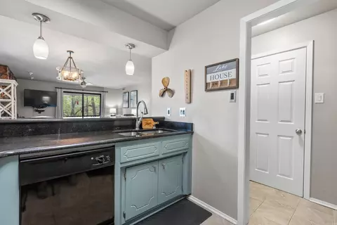 Kitchen - 36 S S Cres #A, Mount Ida, AR 71957 photo 2 of 4