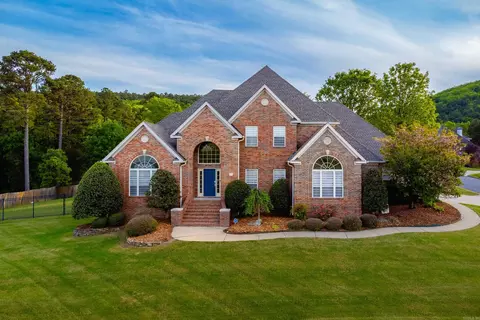 41 Marcella Dr, Little Rock, AR 72223