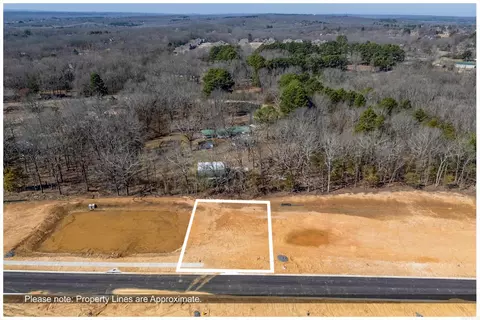 126 Glade Dr, Cabot, AR 72023