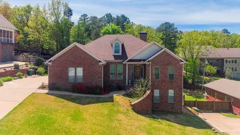 27 Calumet Rd, Little Rock, AR 72223