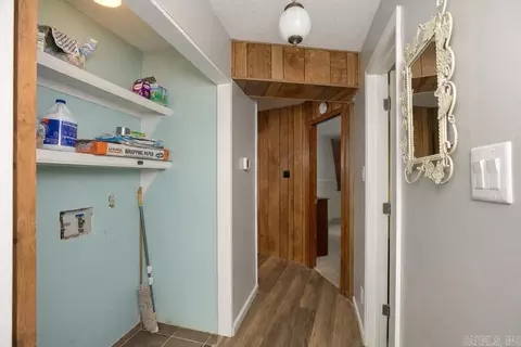 Entry Way - 2917 Riverside Dr, Pine Bluff, AR 71602 photo 3 of 4