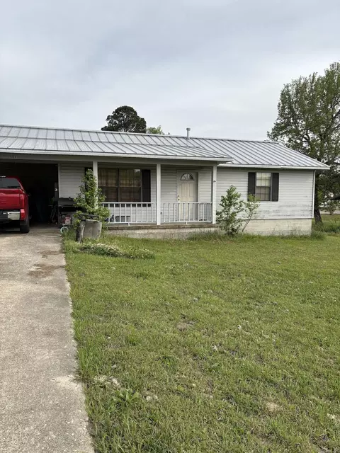 117 Gilmer Ave, Glenwood, AR 71943