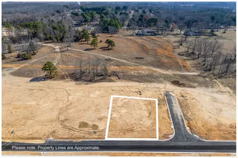 121 Glade Dr, Cabot, AR 72023