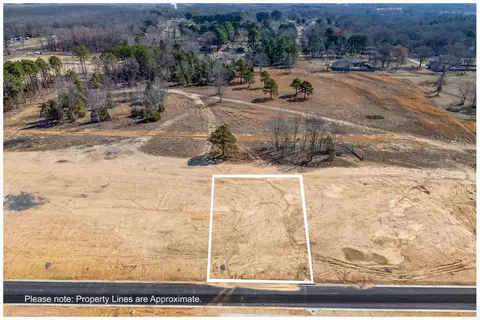 125 Glade Dr, Cabot, AR 72023