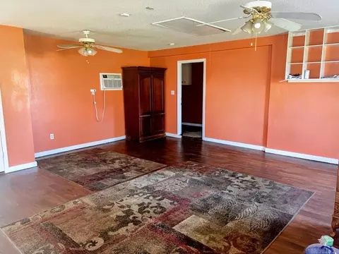 Living - 32 Mount Zion Loop, Morrilton, AR 72110 photo 2 of 2