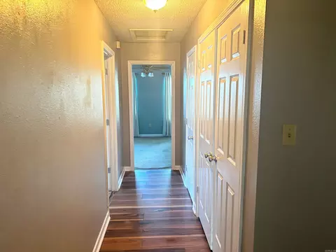 Entry Way - 32 Mount Zion Loop, Morrilton, AR 72110 photo 3 of 3
