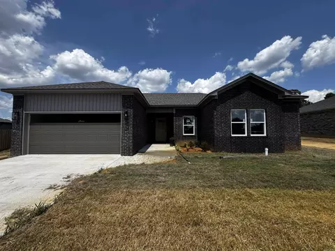 2022 Skylark Dr, Beebe, AR 72012