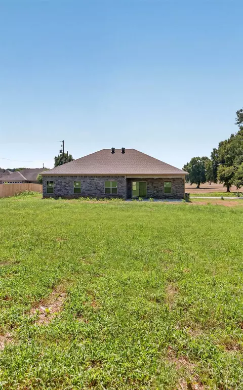 Exterior - 2020 Skylark Dr, Beebe, AR 72012 photo 8 of 9