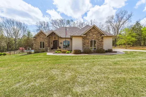 36 Meadow Crest Dr, Sherwood, AR 72120