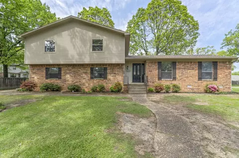 4417 Dawson Dr, North Little Rock, AR 72116