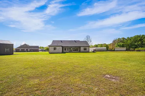 Exterior - 405 Sandy Creek Dr, Ward, AR 72176 photo 7 of 10