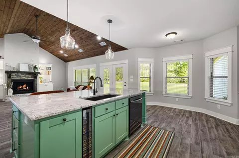 Kitchen - 405 Sandy Creek Dr, Ward, AR 72176 photo 4 of 4
