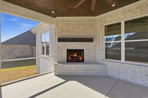 Exterior - 1650 Dolphin Dr, Conway, AR 72034 photo 3 of 7