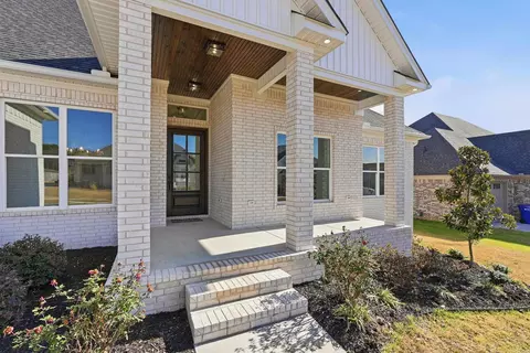 Exterior - 1650 Dolphin Dr, Conway, AR 72034 photo 2 of 7