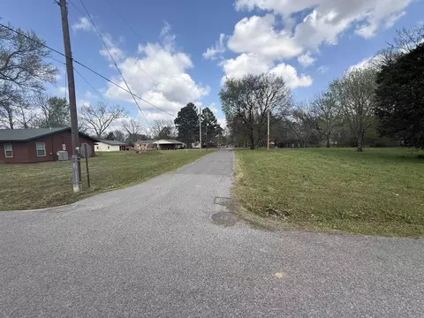 104 E Second, Bradford, AR 72020 photo 13