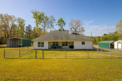 Exterior - 7586 Mars Hill Rd, Bauxite, AR 72011 photo 7 of 10