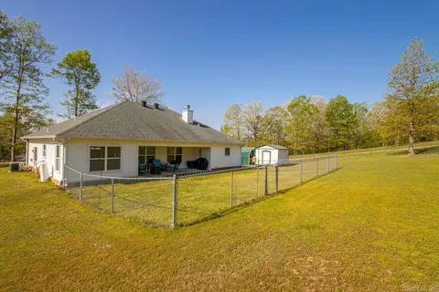Exterior - 7586 Mars Hill Rd, Bauxite, AR 72011 photo 6 of 10