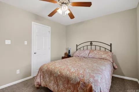 Bedroom - 7586 Mars Hill Rd, Bauxite, AR 72011 photo 4 of 4