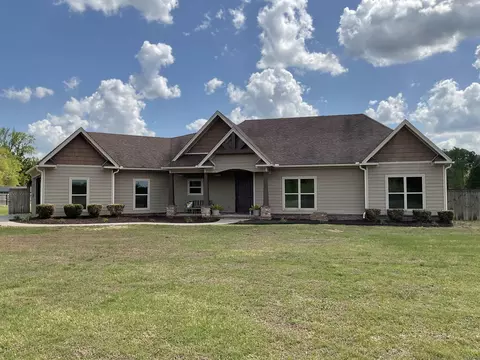 175 Vernon Harvey Rd, Beebe, AR 72012