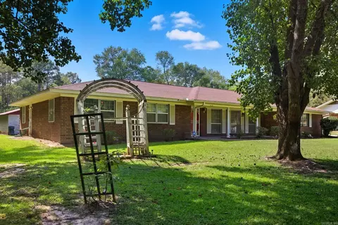 312 Cabe St, Malvern, AR 72104 photo 2