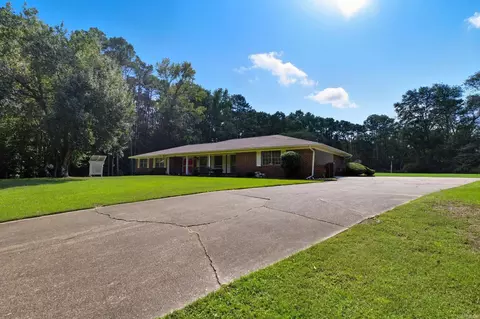 312 Cabe St, Malvern, AR 72104 photo 4