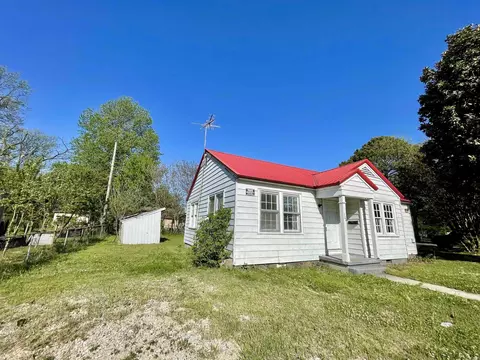 304 Plaza Ave, Trumann, AR 72472 photo 2