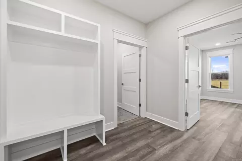 Entry Way - 14 Libra Ln, Ward, AR 72176 photo 3 of 5