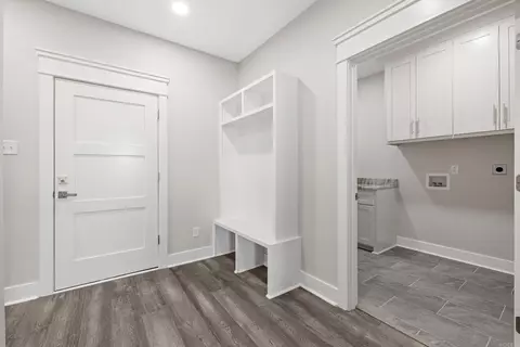 Entry Way - 14 Libra Ln, Ward, AR 72176 photo 4 of 5