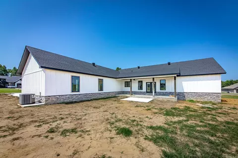 Exterior - 42 Jackson Loop, Ward, AR 72176 photo 2 of 8