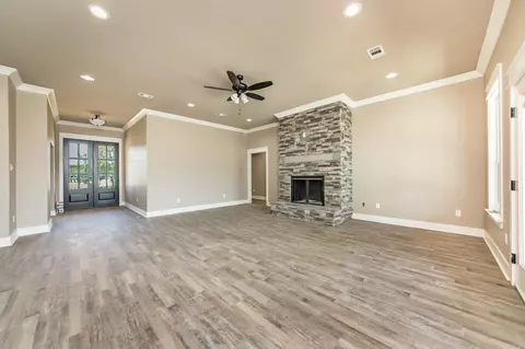 Living - 42 Jackson Loop, Ward, AR 72176 photo 3 of 4