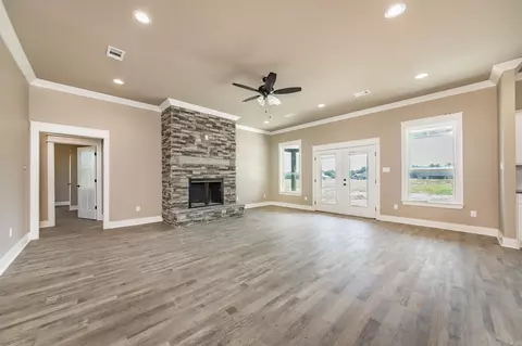Living - 42 Jackson Loop, Ward, AR 72176 photo 1 of 4