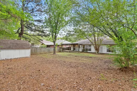 Exterior - 2525 Peabody Dr, Conway, AR 72032 photo 8 of 9