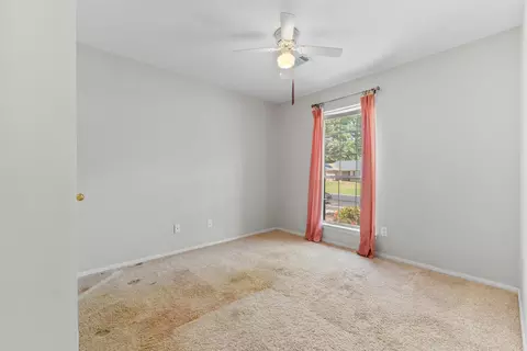 Bedroom - 2525 Peabody Dr, Conway, AR 72032 photo 5 of 6