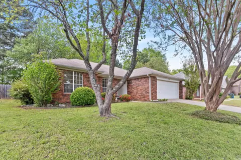 Exterior - 2525 Peabody Dr, Conway, AR 72032 photo 4 of 9